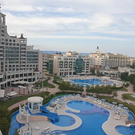Апартаменты Sunset C8-24 *