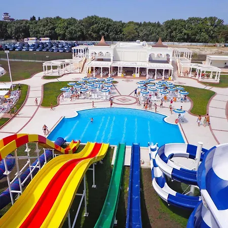 Sunset C8-24 Apartment