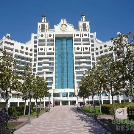 Sunset C8-24 Apartment *