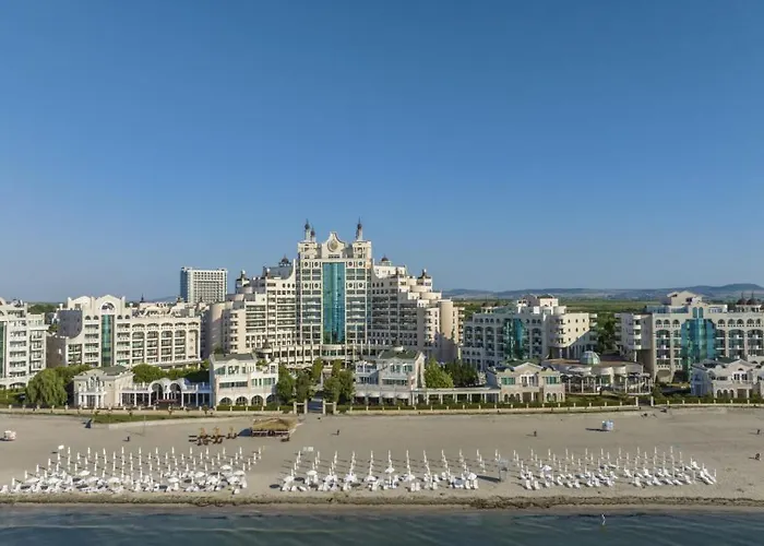 Sunset C8-24 Apartment